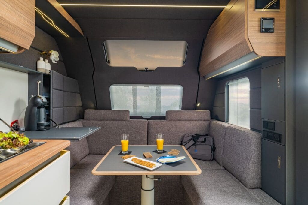 Knaus Azur 2024