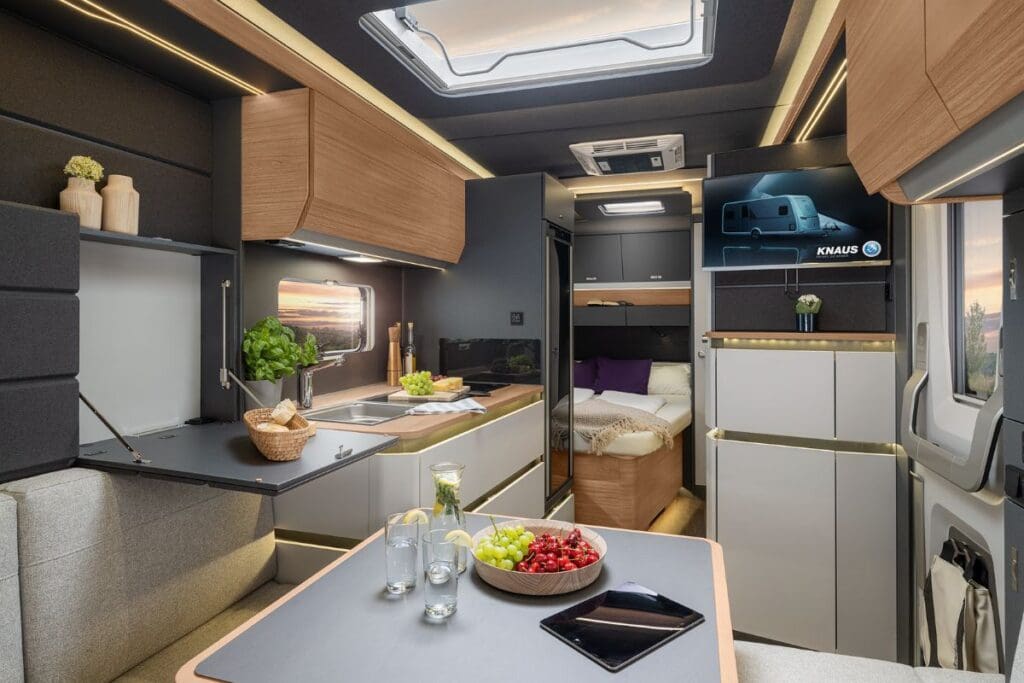 Knaus Azur 2024